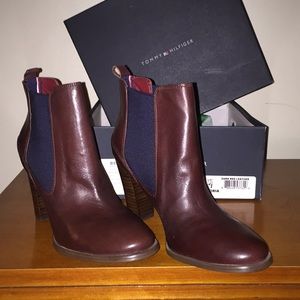 NEW in box Tommy Hilfiger 6M